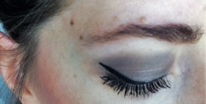 Nackt oder angezogen BineLovesLife Lidstrich-geschlossen