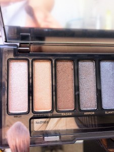 Nackt oder angezogen BineLovesLife UD Smokey hell