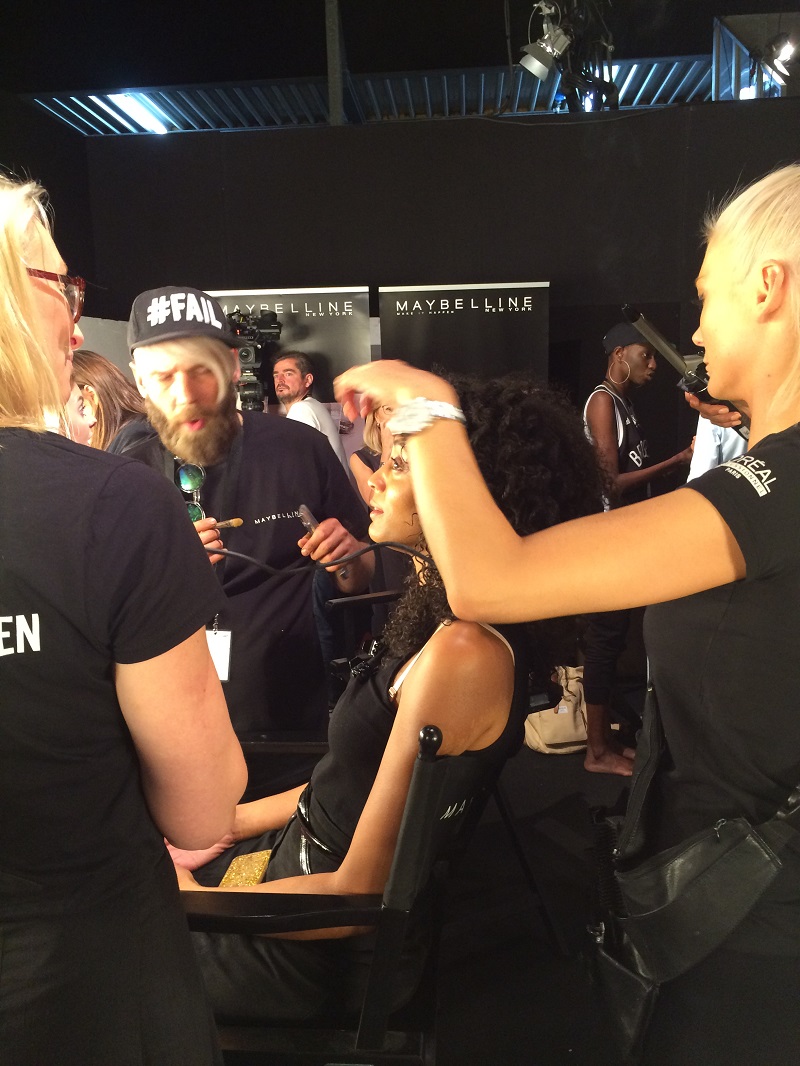 Fashion Week Berlin Backstage Hairstyling BineLovesLife