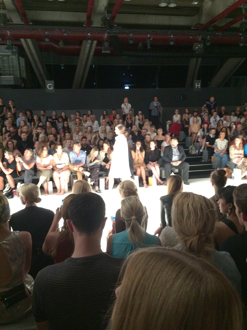 Fashion Week Berlin Catwalk By Dimitri BineLovesLife