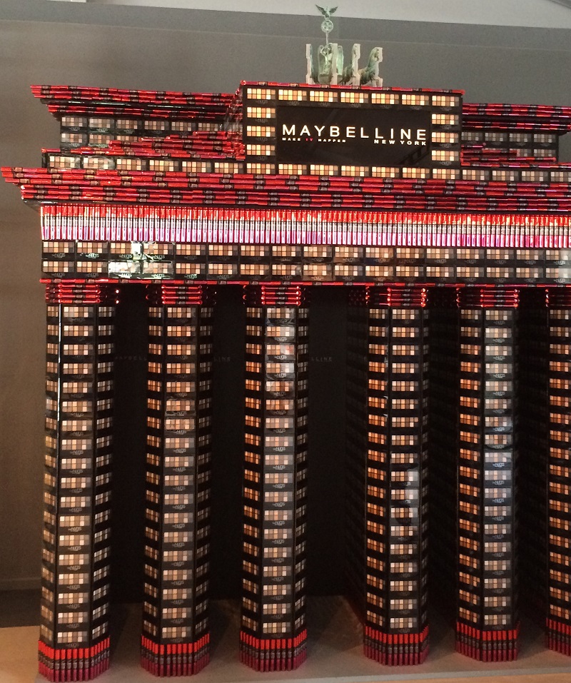 Fashion Week Berlin Catwalk Maybelline Lounge BineLovesLife