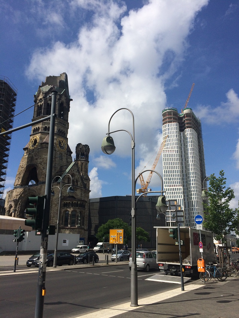 Fashion Week OOTD TrendyThursday Berlin City BinesLovesLife