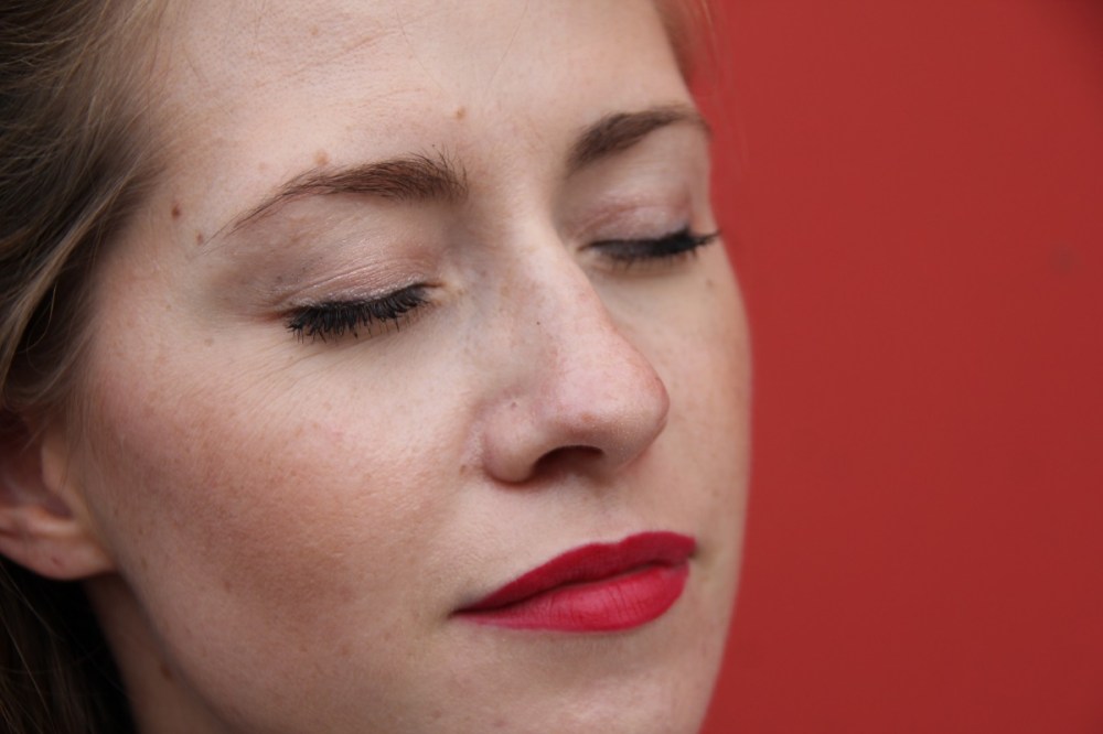 Auf-Fotos-gut-aussehen-BineLovesLife-TrendyThursday-Rote-Lippen Auf-Fotos-gut-aussehen-BineLovesLife-TrendyThursday-Rote-Lippen