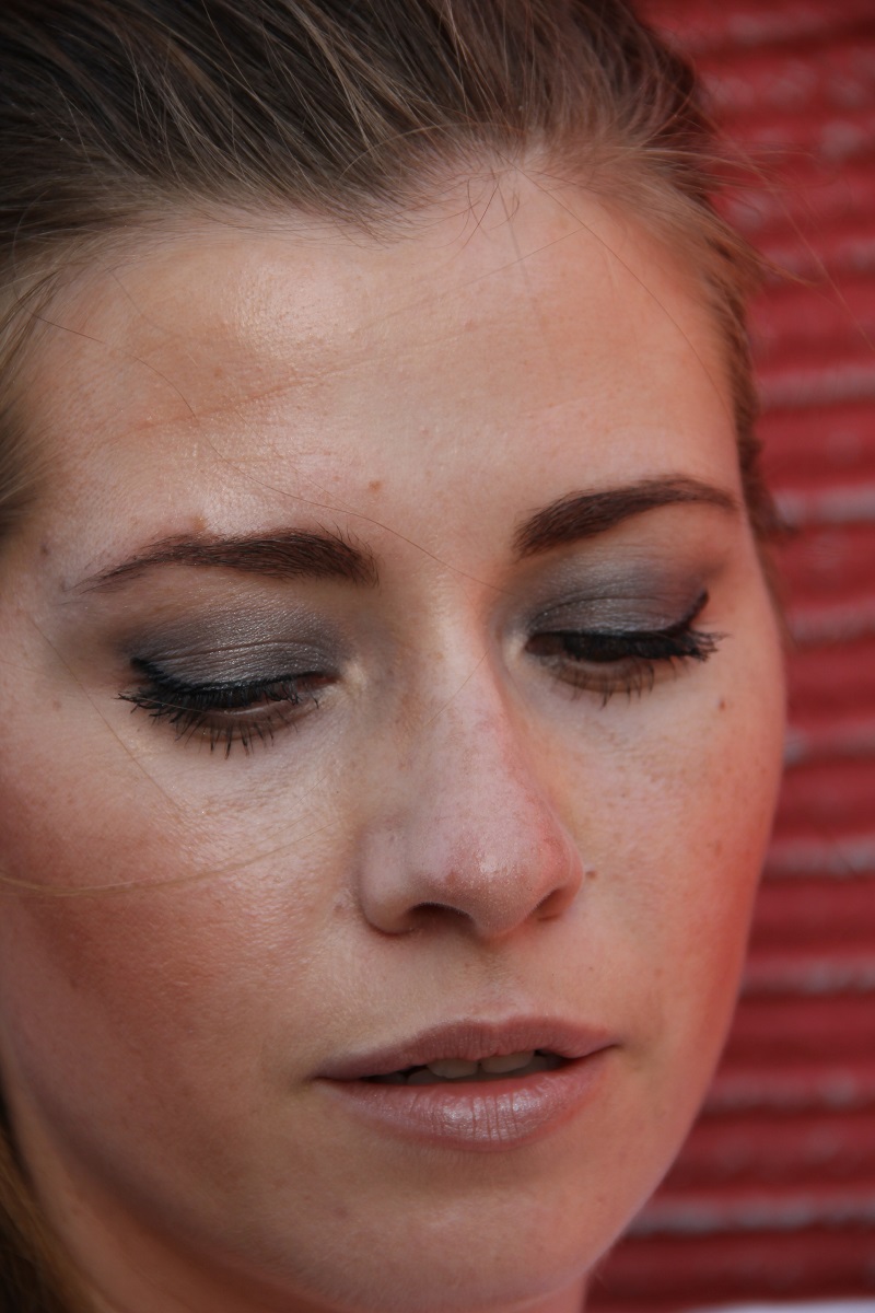 Smokey-Eyes-Makeup-Trend-TrendyThursday-BineLovesLife Smokey-Eyes-Makeup-Trend-TrendyThursday-BineLovesLife