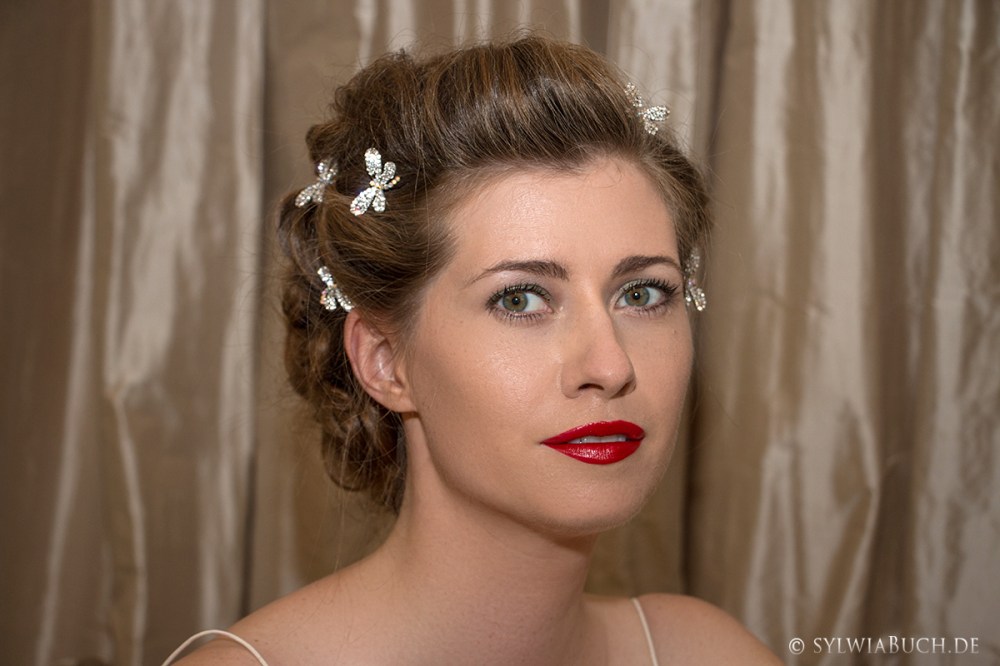 Romantic Makeup Red Lips Bridal BineLovesLife
