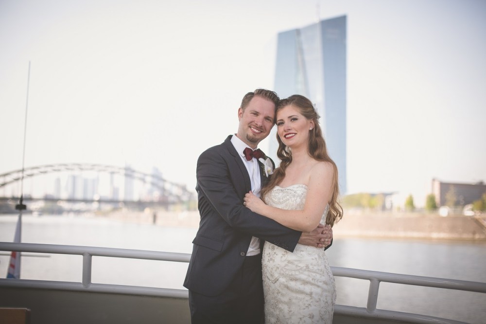 Perfect Wedding on a Boat Happy Life BineLovesLife