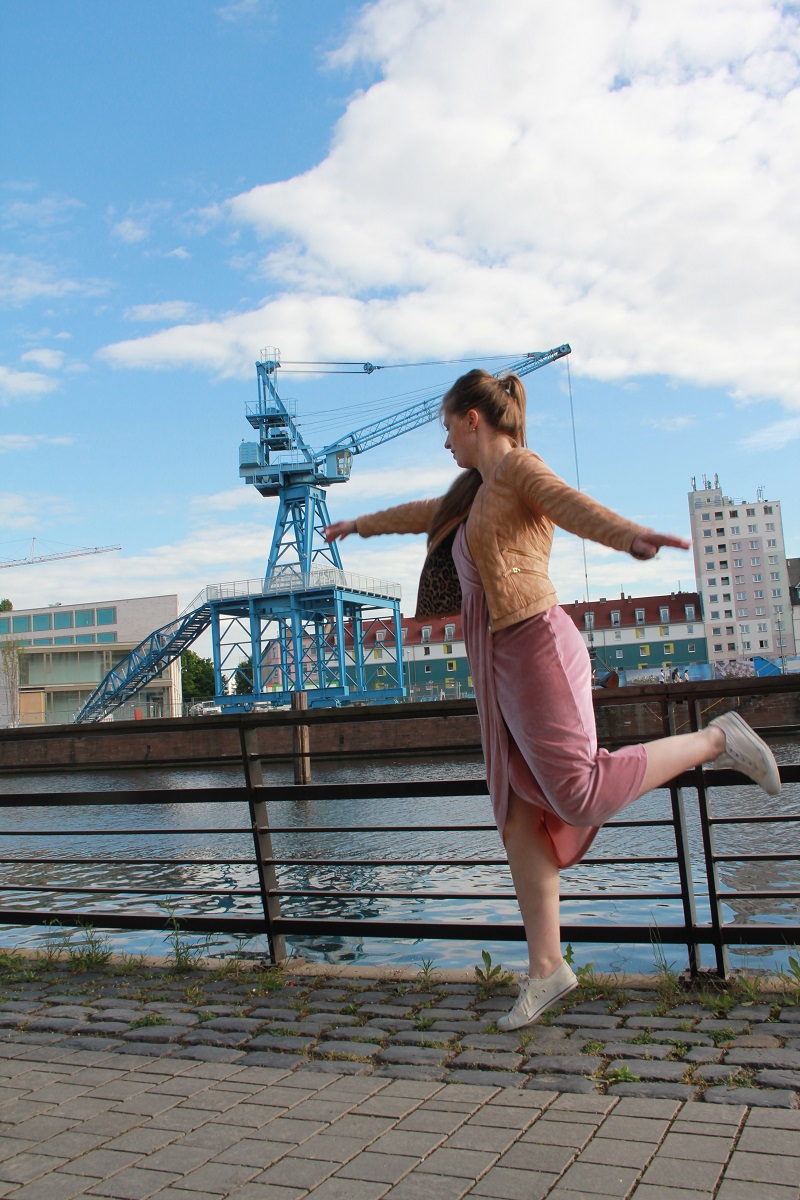 Mom OOTD Ballerina TrendyThursday BineLovesLife