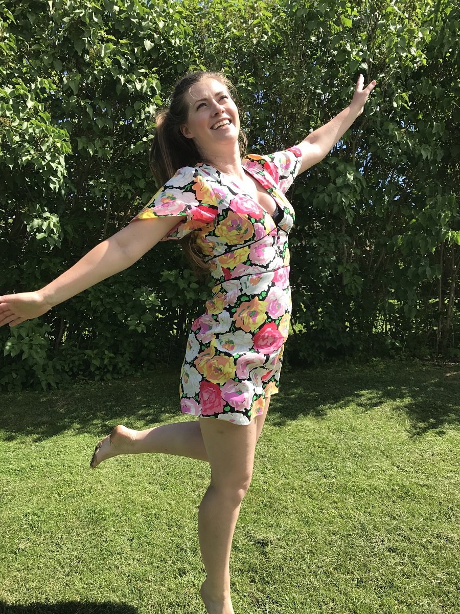Midsommar Summer Dress TrendyThursday