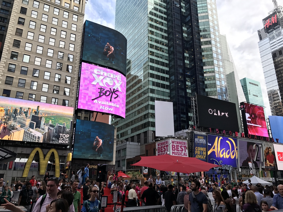 Times Square mit Kindern TravelTuesday BineLovesLife