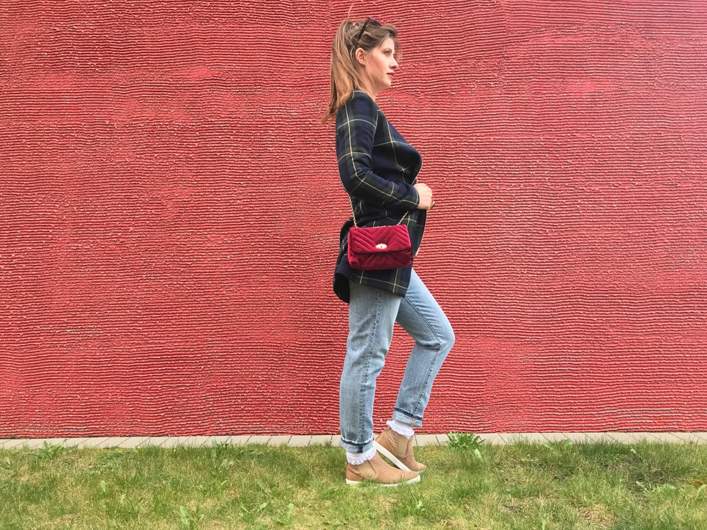 Mamastyleguide Mantel TrendyThursday BineLovesLife