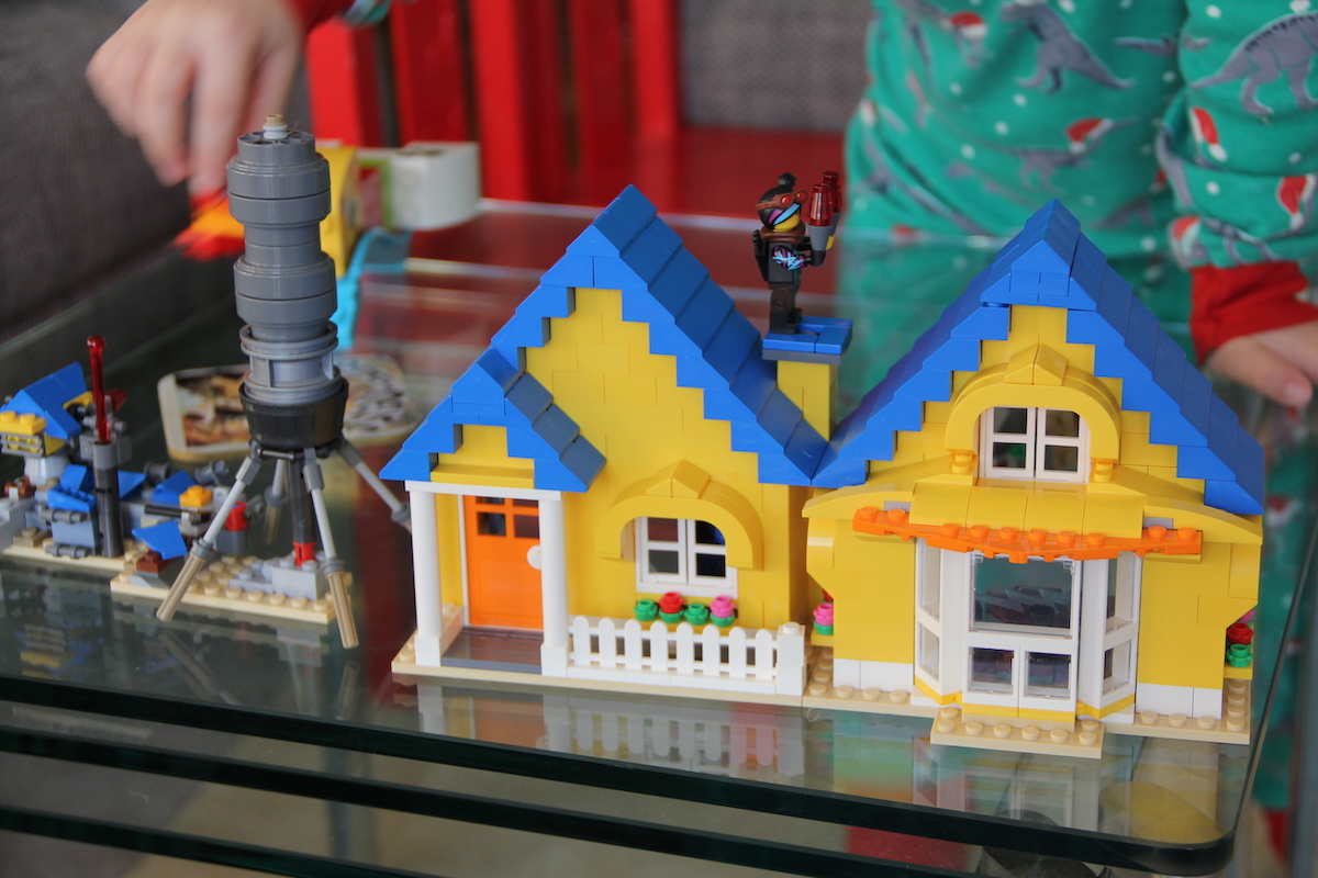 lego movie2 emmets traumhaus familyfriday bineloveslife