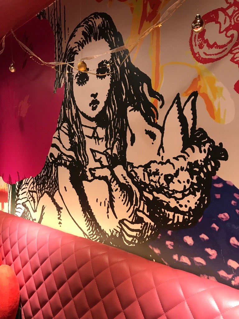 Alice in Magical Land Tokyo Shibuya BineLovesLife