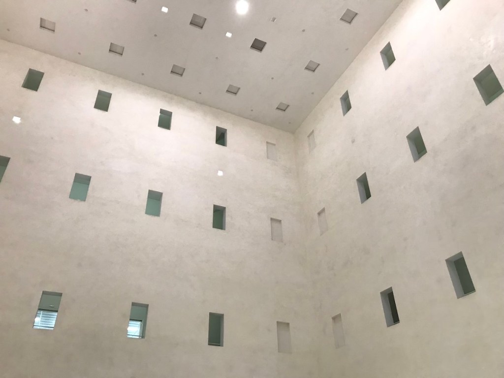 Stadtbibliothek Stuttgart mit Kindern TravelTuesday BineLovesLife