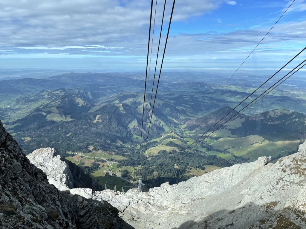 Ausblick vom Säntis ins Tal BineLovesLife